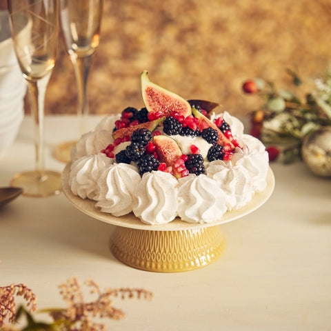 Vanilla Gold Sparkle Pavlova